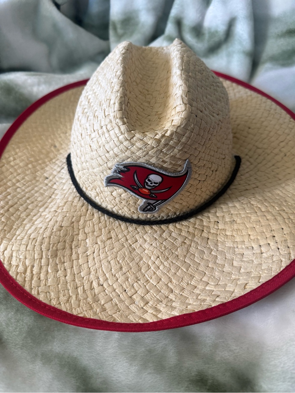 Tampa Bay Buccaneers Straw Hat with Red Trim and Team Patch #Bucs #NFL